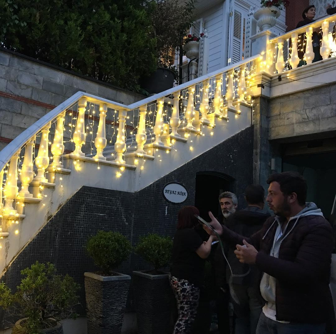 4 Metre Fişli Kısa Saçaklı Led Işıklar Şelale Sarkıt Animasyonlu Yılbaşı Organizasyon Dükkan