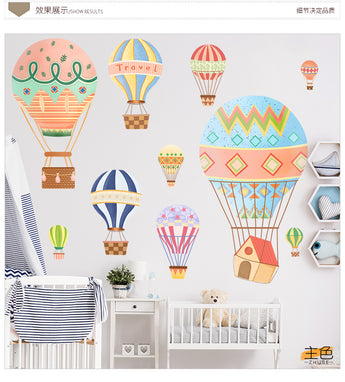 Renkli Uçan Balonlar Bebek & Çocuk Odası Duvar Sticker Çıkartma Seti
