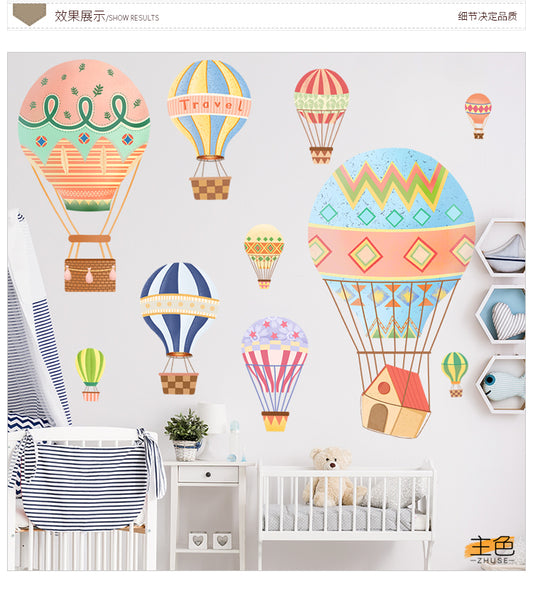 Renkli Uçan Balonlar Bebek & Çocuk Odası Duvar Sticker Çıkartma Seti