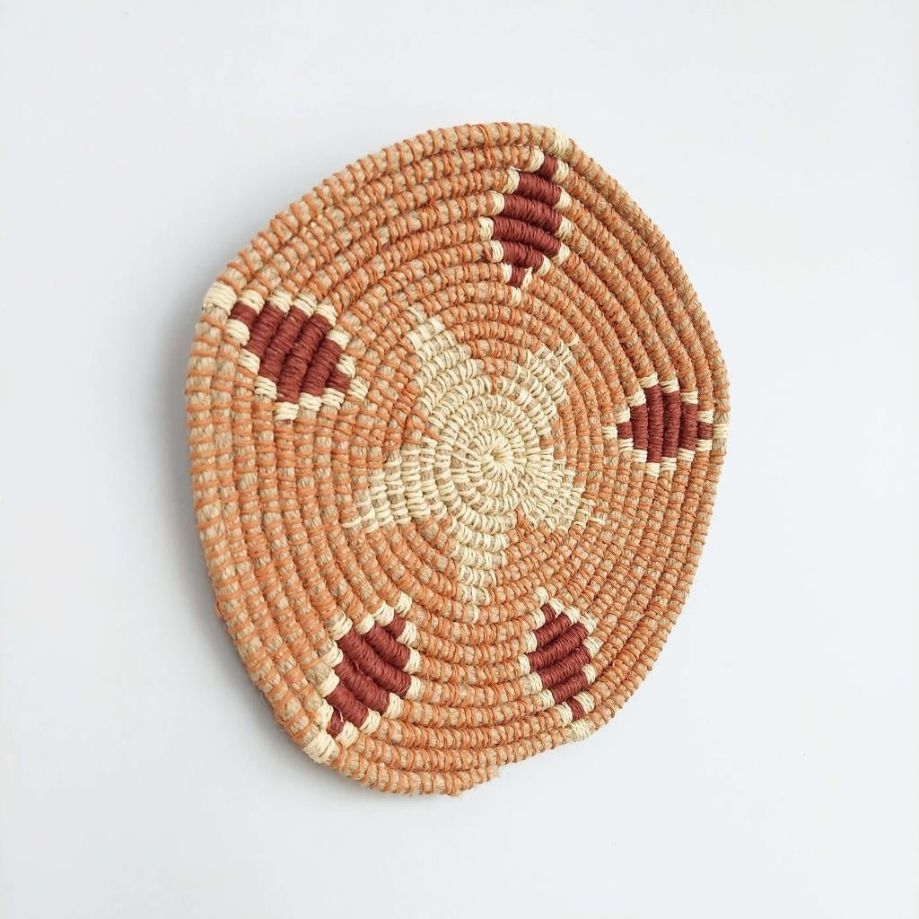 Pallas 26 cm El Yapımı Dekoratif Hasır Duvar Tabağı Bohem Afrikan Etnik Ev Dekorasyon Aksesuarı